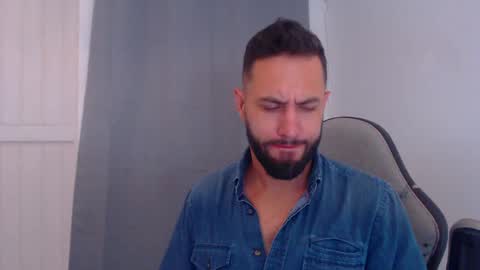 oliver online show from December 17, 2024, 11:16 pm