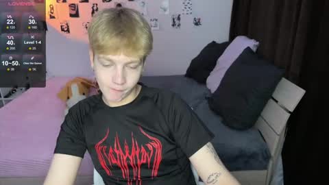 oliver online show from September 12, 2025, 5:35 pm