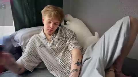 Snapshot of olivertasty chatting on May 8, 2026, 10:53 am oliver online show from May 8, 2026, 10:53 am
