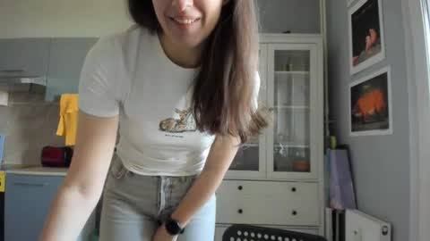 olivia__dream online show from May 10, 2026, 7:46 am