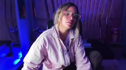  OLIVIA  online show from January 20, 2025, 3:04 am