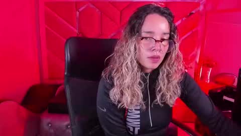  OLIVIA  online show from February 11, 2026, 3:55 am