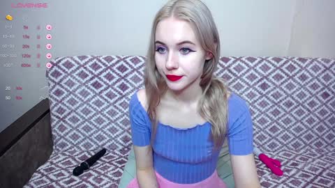 Snapshot of olivia_graceee chatting on December 21, 2024, 8:50 am olivia_graceee online show from December 21, 2024, 8:50 am