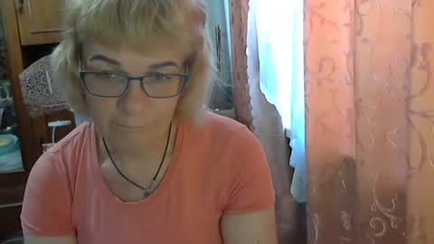 Olivia Mia online show from June 5, 2026, 9:59 am