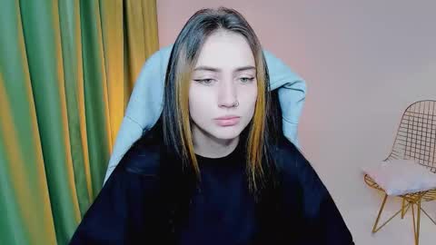 olivia_norton_ online show from September 14, 2025, 9:19 am