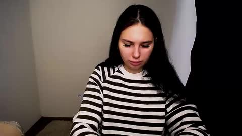 Olivia online show from November 14, 2025, 9:08 am