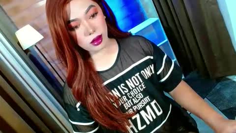 Snapshot of olivia_the_temptress27 chatting on April 17, 2026, 9:01 am Miss OLIVIA online show from April 17, 2026, 9:01 am