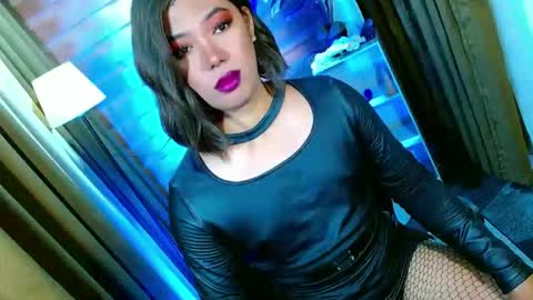 Snapshot of olivia_the_temptress27 chatting on May 16, 2026, 7:05 am Miss OLIVIA online show from May 16, 2026, 7:05 am
