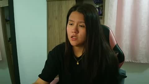 Snapshot of olivia_watson_ chatting on May 11, 2026, 2:45 pm Olivia online show from May 11, 2026, 2:45 pm
