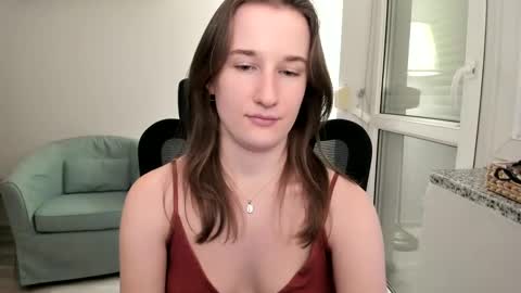 Oliwiaa2004 online show from December 6, 2024, 12:38 pm