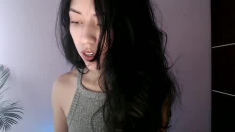 Snapshot of oliviaaa__ chatting on May 20, 2026, 4:57 pm oliviaaa__ online show from May 20, 2026, 4:57 pm