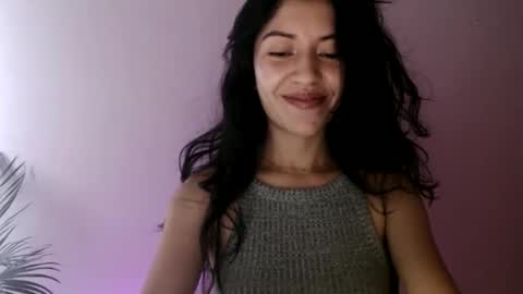 Snapshot of oliviaaa__ chatting on May 28, 2026, 4:37 pm oliviaaa__ online show from May 28, 2026, 4:37 pm