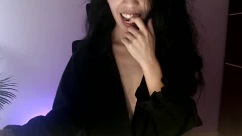 Snapshot of oliviaaa__ chatting on June 4, 2026, 4:24 pm oliviaaa__ online show from June 4, 2026, 4:24 pm