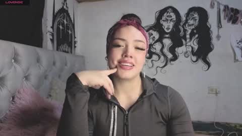 oliviabluee10 online show from February 28, 2026, 2:56 am