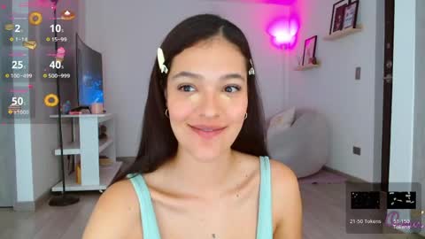 Snapshot of oliviabran_ chatting on May 17, 2026, 4:25 pm Olivia Bram online show from May 17, 2026, 4:25 pm