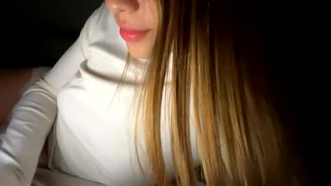 Snapshot of oliviacameron chatting on June 11, 2026, 1:16 am OLIV online show from June 11, 2026, 1:16 am