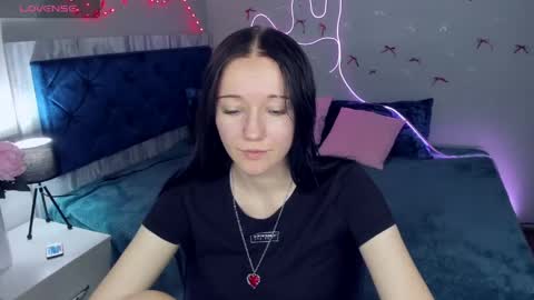 Snapshot of oliviagorgeous chatting on May 11, 2026, 12:44 pm OliviaGorgeous online show from May 11, 2026, 12:44 pm