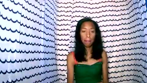 oliviah27 online show from October 20, 2025, 8:09 pm