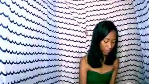 oliviah27 online show from October 22, 2025, 8:30 pm