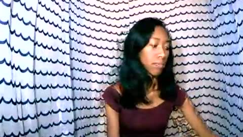 oliviah27 online show from October 26, 2025, 8:20 am