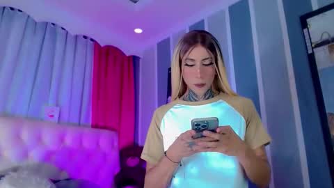 Snapshot of oliviahot01 chatting on April 25, 2026, 1:41 am oliviahot01 online show from April 25, 2026, 1:41 am