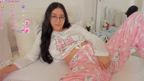 Olivia online show from April 9, 2026, 6:13 am