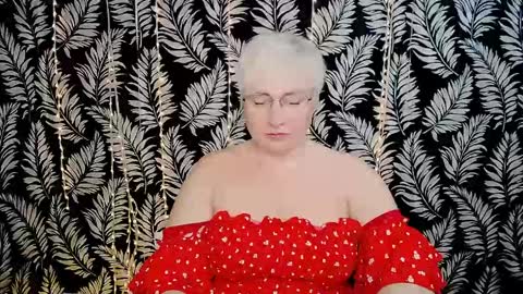 Kelly online show from April 18, 2026, 10:30 am