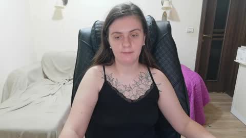 Snapshot of oliviasager chatting on June 7, 2026, 1:10 am Mistress Olivia online show from June 7, 2026, 1:10 am
