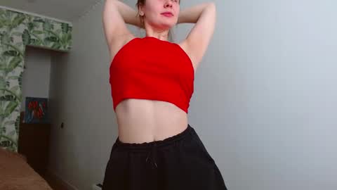 Olivia online show from March 6, 2025, 5:24 am