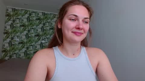 Olivia online show from September 28, 2025, 4:29 am