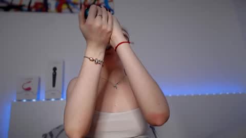 Angelina Lina online show from February 1, 2025, 1:34 am