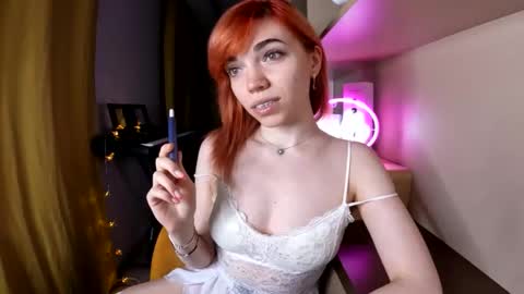 Angelina Lina online show from November 8, 2025, 7:56 pm