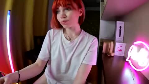 Angelina Lina online show from April 19, 2026, 8:33 pm