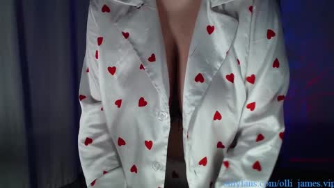 ollie_jamess online show from February 15, 2025, 8:33 pm