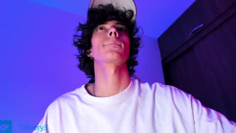     online show from January 25, 2025, 5:40 am