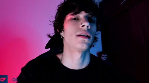     online show from February 3, 2025, 3:42 am