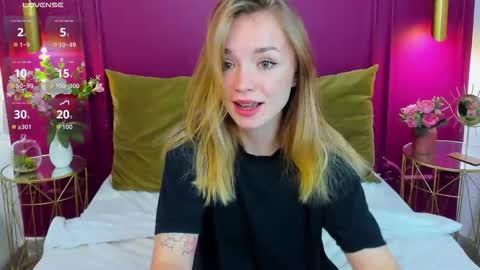 Amely online show from October 6, 2025, 4:43 am