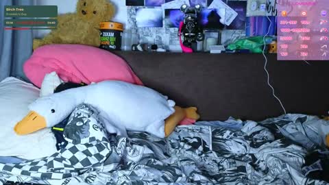 Snapshot of ololkd chatting on February 1, 2025, 1:23 am Tony online show from February 1, 2025, 1:23 am