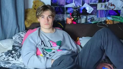 Snapshot of ololkd chatting on February 1, 2025, 8:47 pm Tony online show from February 1, 2025, 8:47 pm