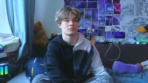 Snapshot of ololkd chatting on February 11, 2025, 2:02 pm Tony online show from February 11, 2025, 2:02 pm