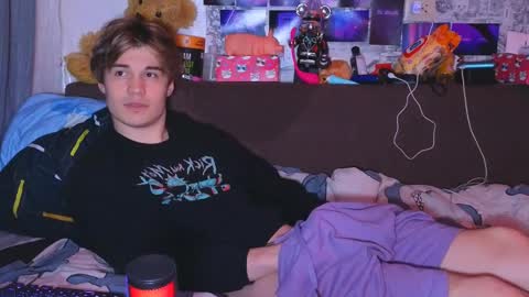 Snapshot of ololkd chatting on February 17, 2025, 8:26 pm Tony online show from February 17, 2025, 8:26 pm