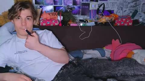 Snapshot of ololkd chatting on March 2, 2025, 8:18 pm Tony online show from March 2, 2025, 8:18 pm