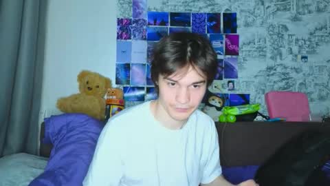 Snapshot of ololkd chatting on October 11, 2025, 9:35 pm Tony online show from October 11, 2025, 9:35 pm