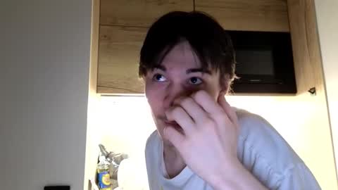 Snapshot of ololkd chatting on October 18, 2025, 7:03 pm Tony online show from October 18, 2025, 7:03 pm