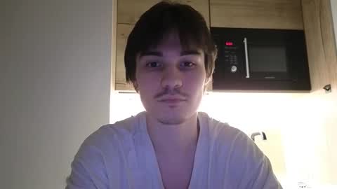 Snapshot of ololkd chatting on October 19, 2025, 9:04 pm Tony online show from October 19, 2025, 9:04 pm