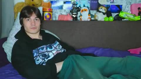 Snapshot of ololkd chatting on October 24, 2025, 9:11 pm Tony online show from October 24, 2025, 9:11 pm