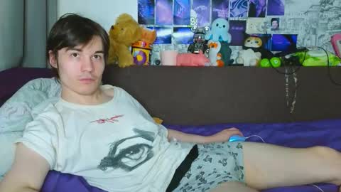 Snapshot of ololkd chatting on November 12, 2025, 5:30 am Tony online show from November 12, 2025, 5:30 am