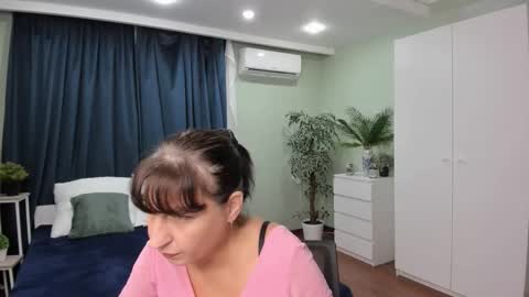 Snapshot of olympiakassel chatting on October 15, 2025, 3:39 am olympiakassel online show from October 15, 2025, 3:39 am