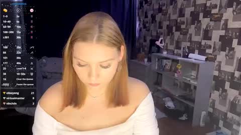 Snapshot of olympiaplaisance chatting on December 18, 2025, 4:46 pm Hannah online show from December 18, 2025, 4:46 pm