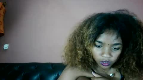omegah05 online show from May 22, 2026, 7:19 pm